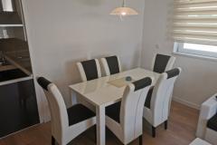 Beachfront Dom Robert z basenem Apartament 1 – House foto 3