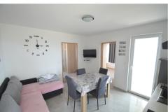 Home or Apts Miočić without owner Apartament 2 – Ap. 4+2 foto 3