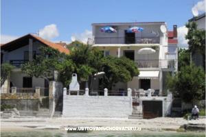 Apartmani Mikulandra on the beach – Bibinje