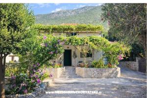 House  Mokalo – Orebic