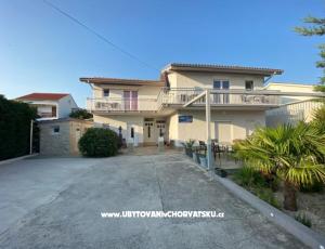 Apartamenty Arny
