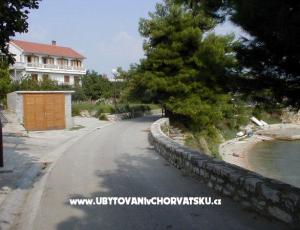 Apartamenty Danijela Karma
