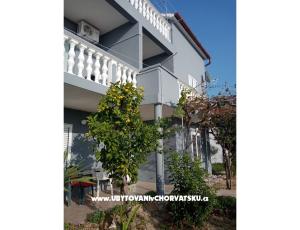 Apartamenty Ivica- Livi 