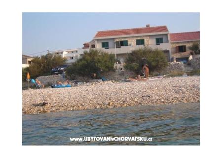 Apartamenty villa Iva wyspa Brac Chorwacja