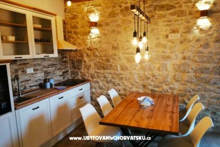 Dalmatinska kamena kuća Sv. Filip i Jakov Chorwacja