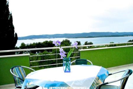 Vila Smirna 4*  z basenem  foto 4