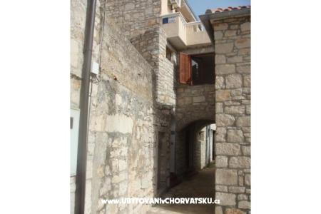 Stara kamena kuca - Apartament Andrij foto 2