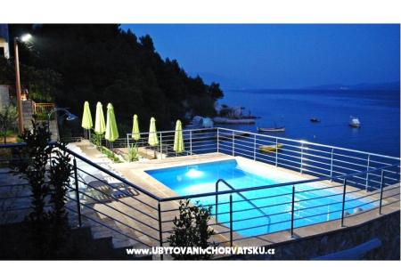 Apartmeni Nostro Omis Chorwacja