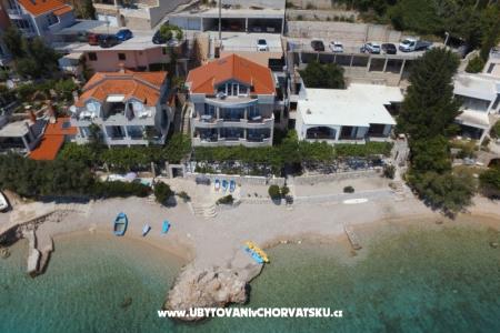 Apartamenty Mario Omis Chorwacja