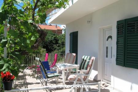 Apartamenty Zora Pirovac Chorwacja