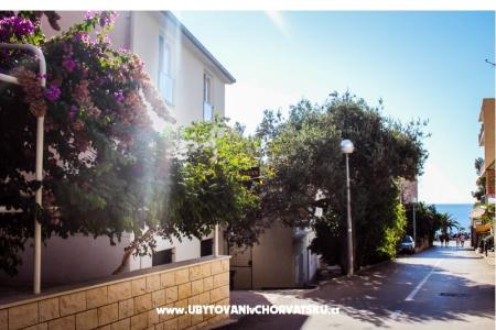 Apartamenty Villa  Jasminka Podgora Chorwacja