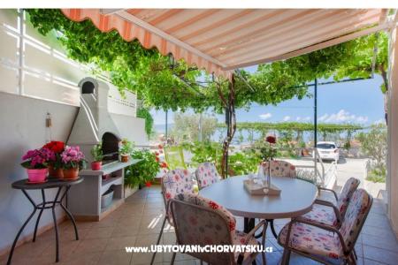 Apartamenty MARINA - Villa NEDIKA Podgora Chorwacja