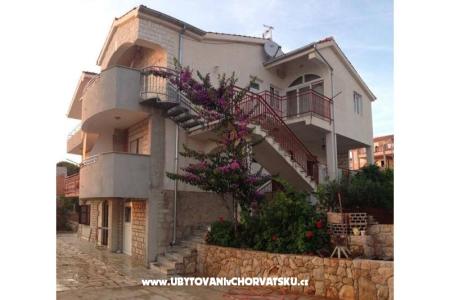 Apartamenty Lorento Primosten Chorwacja