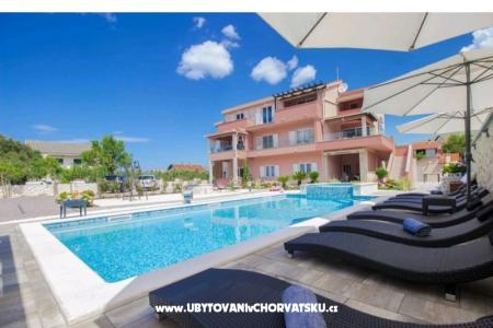 Holiday Apartamenty Danica ****  Primosten Chorwacja