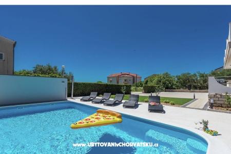 Villa Marivel foto 3