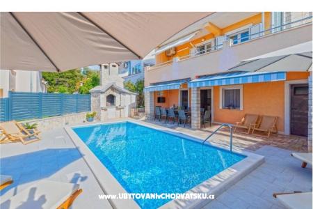 Villa Bobanac with heated pool – Rogoznica Chorwacja
