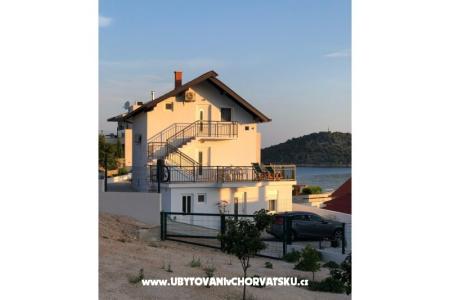 Apartamenty Ruža Rogoznica Chorwacja