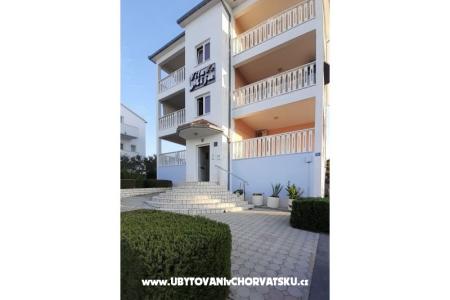 Apartamenty ***Villa Mija*** Rogoznica Chorwacja