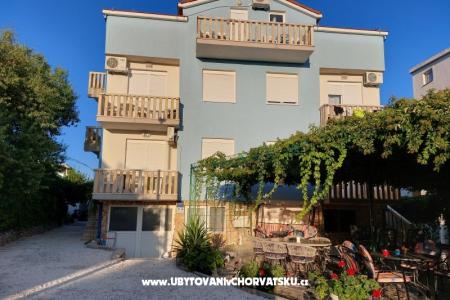 Apartamenty Crnjac Rogoznica Chorwacja