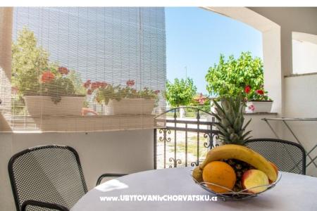 Sea Breeze apartments Tucepi Chorwacja