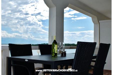 Apartamenty Mirko wyspa Vir Chorwacja