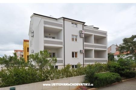 Apartamenty Plima***Srima Vodice Chorwacja