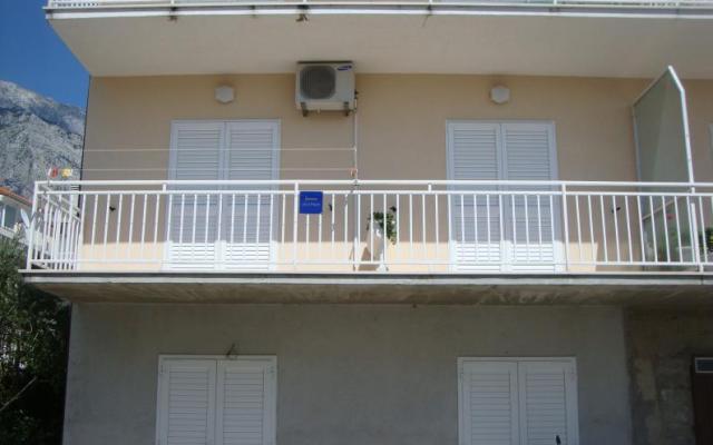 Apartamenty Tomić - nocleg Baska Voda Chorwacja