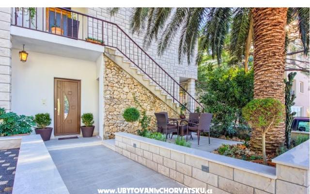 Villa Gabriel - nocleg Baska Voda Chorwacja