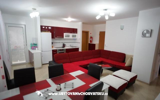 Villa Popić - nocleg Baska Voda Chorwacja