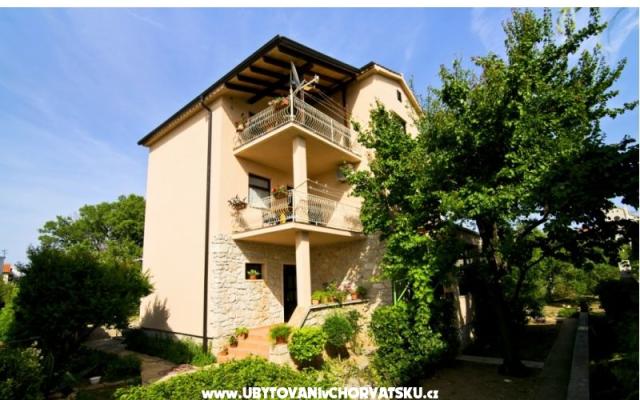 Apartamenty Ana - nocleg Betina Chorwacja