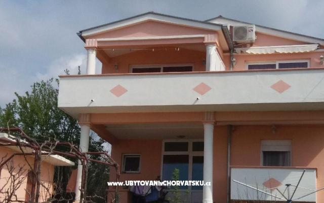 Apartamenty Luka - nocleg Biograd Chorwacja