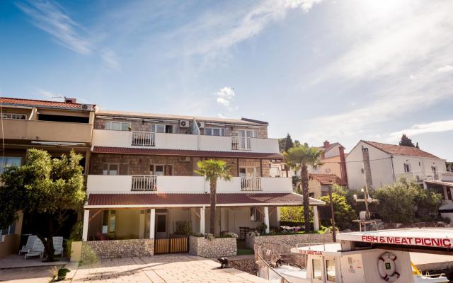 Marinus Apartamenty - nocleg Blace Chorwacja