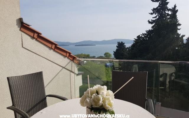 Apartamenty Burazin - nocleg Sv. Filip i Jakov Chorwacja