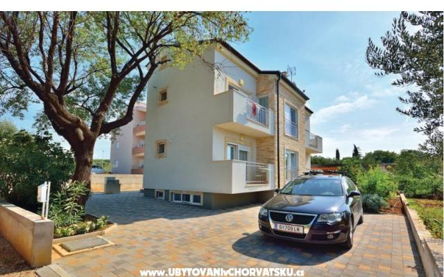 Apartamenty Pobi - nocleg Sv. Filip i Jakov Chorwacja