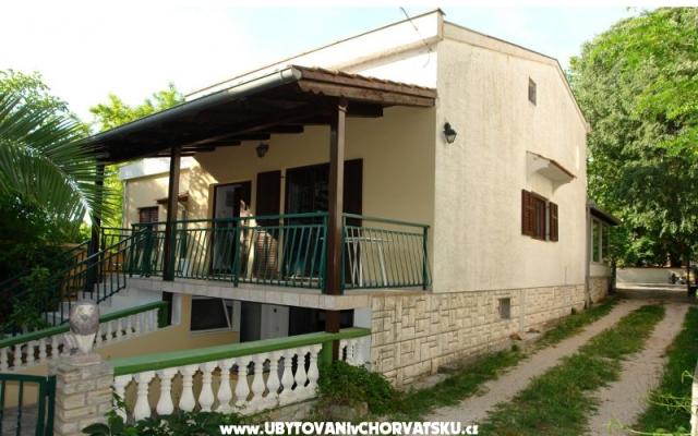 Apartamenty Tome - nocleg Sv. Filip i Jakov Chorwacja