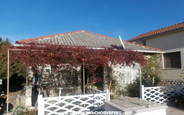 Dom wakacyjny - Zapuntel - nocleg eiland Ist &amp; Molat Chorwacja