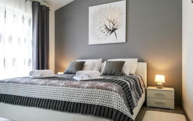 Apartament Sara **** - nocleg Kastela Chorwacja