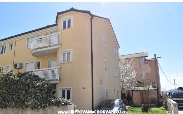 Apartamenty Jelena - nocleg Kastela Chorwacja