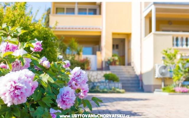 Apartamenty City Center Dekanic - nocleg eiland Krk Chorwacja