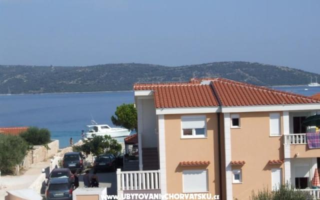 Apartamenty Mara - nocleg Marina - Trogir Chorwacja