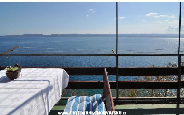 Dom wakacyjny na plaży - Robinson - nocleg Omis Chorwacja