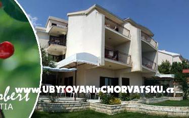 Apartamenty Edita &amp; Robert - nocleg Omis Chorwacja