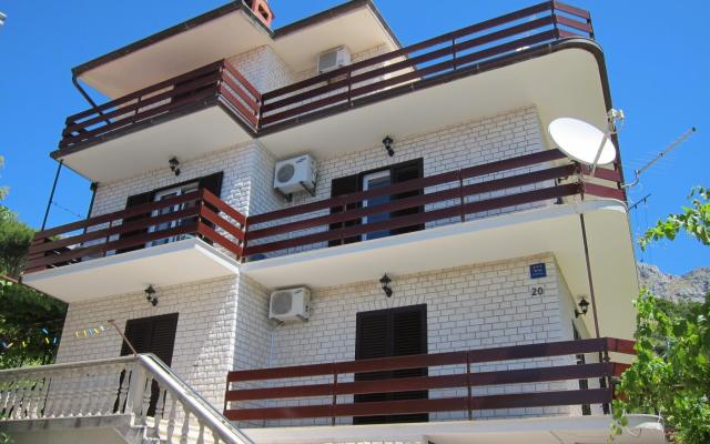 Apartamenty Mladen Duće - nocleg Omis Chorwacja