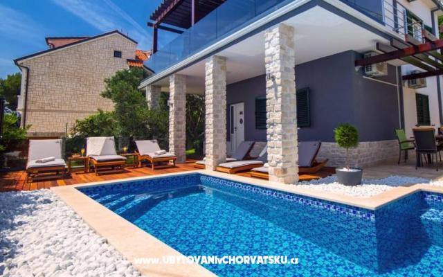 Villa Jasmina - nocleg Omis Chorwacja
