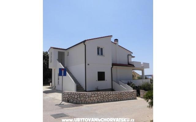 Apartamenty Mara - nocleg eiland Pag Chorwacja