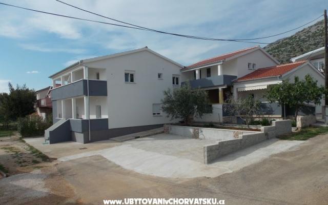 Apartamenty Antonija - nocleg Starigrad Paklenica Chorwacja