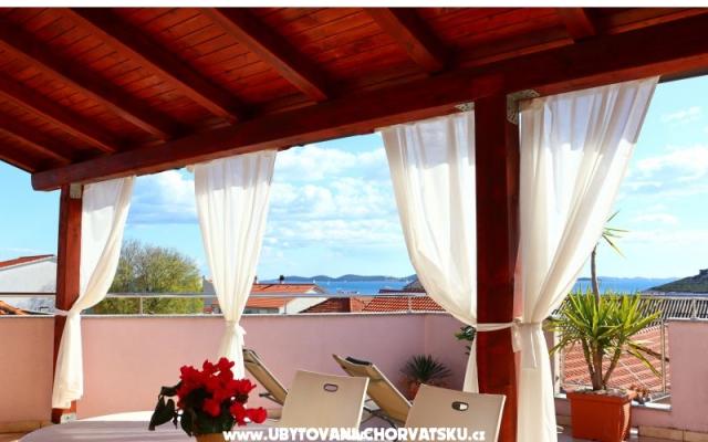 Apartamenty Ana - nocleg Pakostane Chorwacja