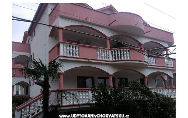 Apartamenty Villa Žaklina - nocleg Pakostane Chorwacja