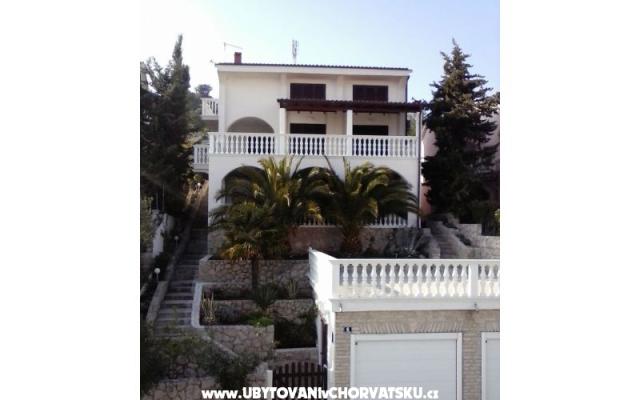 Apartamenty Fijan - nocleg Pakostane Chorwacja