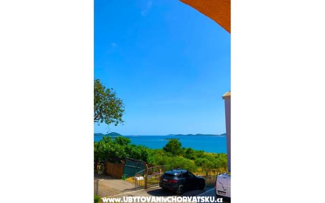 Ivan  - nocleg Pakostane Chorwacja